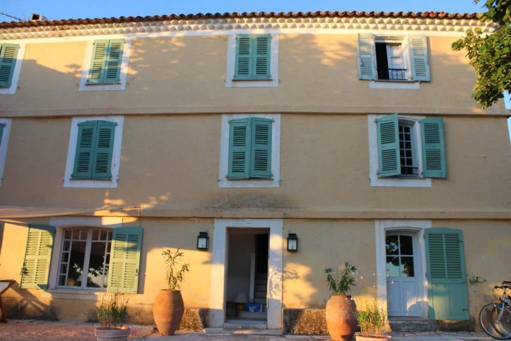 Bastide Au Milieu Des Vignes Et Des Oliviers Aups Villa Bagian luar foto
