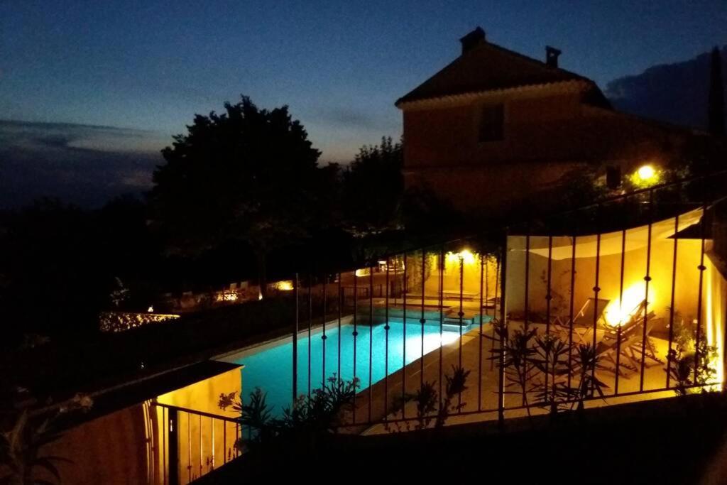 Bastide Au Milieu Des Vignes Et Des Oliviers Aups Villa Bagian luar foto