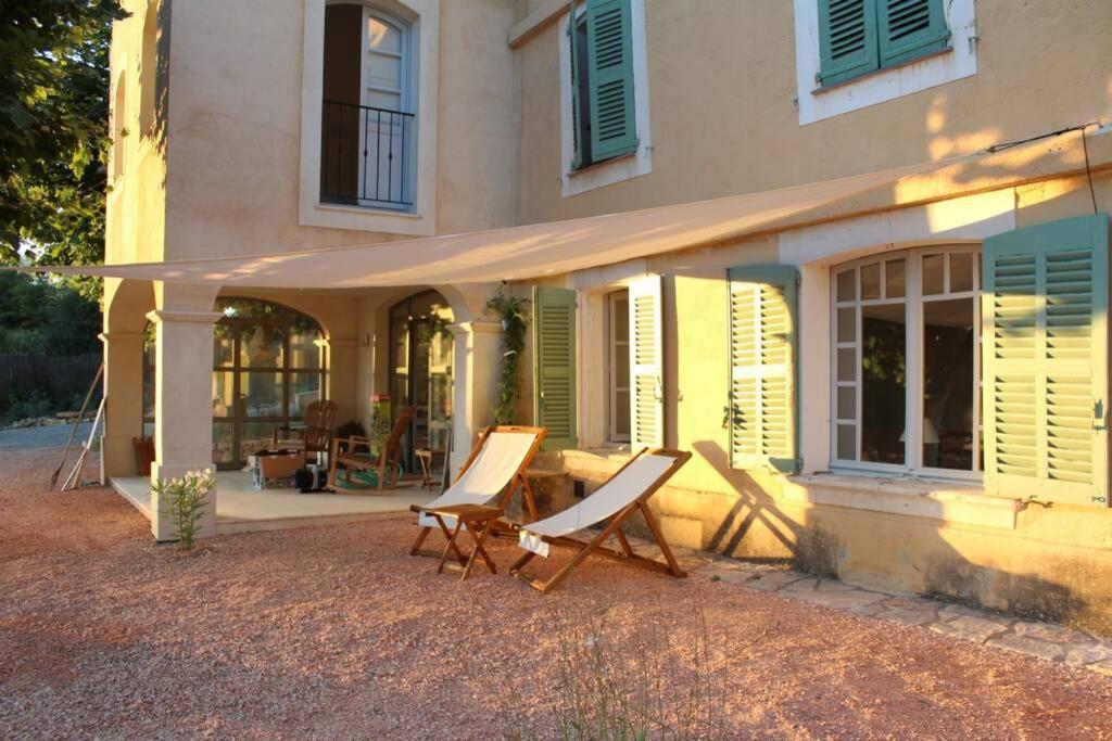 Bastide Au Milieu Des Vignes Et Des Oliviers Aups Villa Bagian luar foto