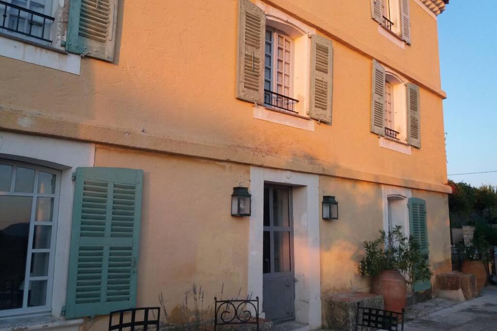 Bastide Au Milieu Des Vignes Et Des Oliviers Aups Villa Bagian luar foto
